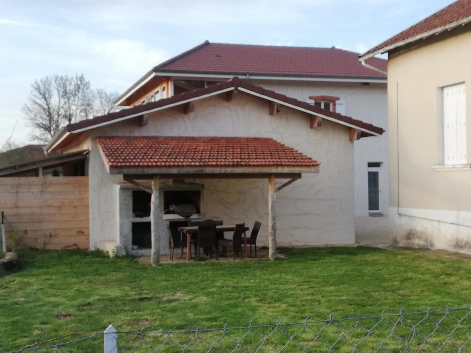 Maison De 100M2 Au Coeur D'Une Pension Equestre Les Sabots De Nina Marcollin Extérieur photo